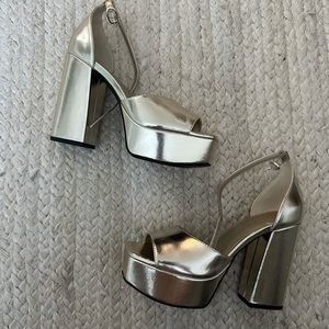Nordstrom platform heels gold, worn twice, some signs of wear, a few scratches